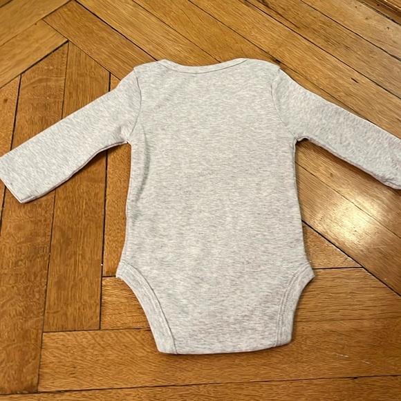 NWOT Size 3-6M Cloud Island Onesie - Picture 2 of 3